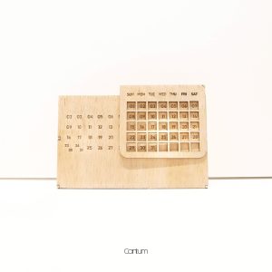 Lanita Wooden Desk Calendar