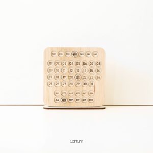 Poppy Wooden Desk Calendar